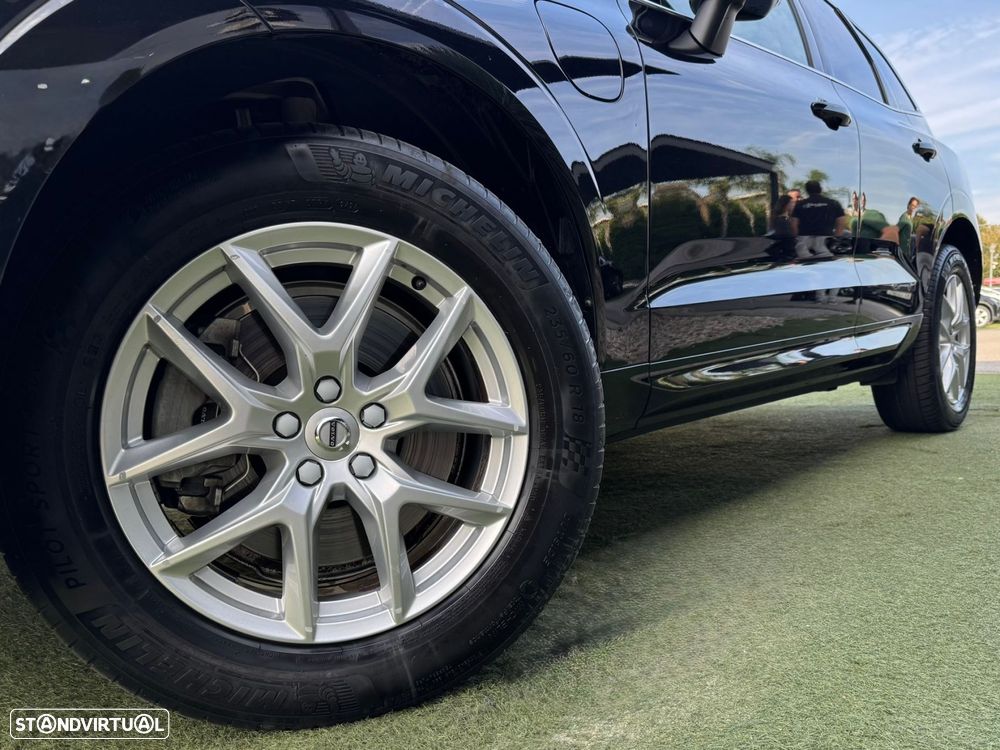 Volvo XC 60 2.0 T8 PHEV Momentum Plus AWD - 8
