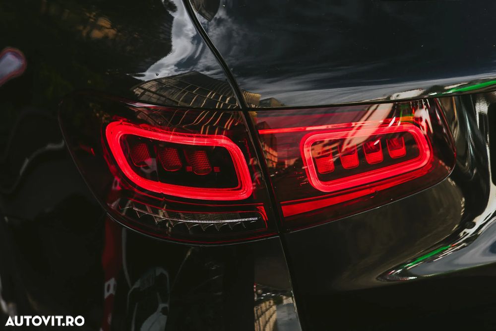 Mercedes-Benz GLC 220 d 4MATIC - 12