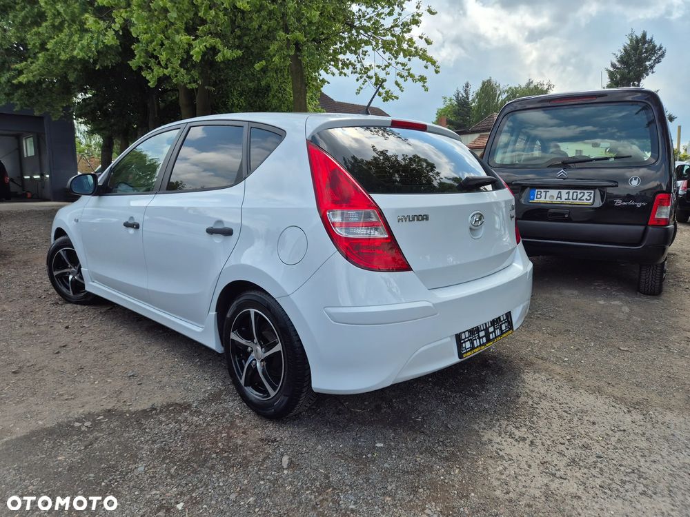 Hyundai i30 1.4 FIFA WM Edition - 10