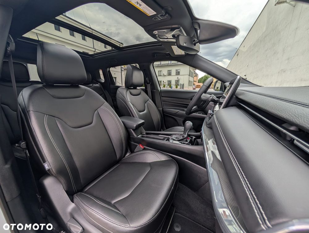 Jeep Compass - 10
