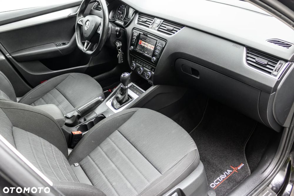 Skoda Octavia 2.0 TDI 4x4 Style DSG - 32