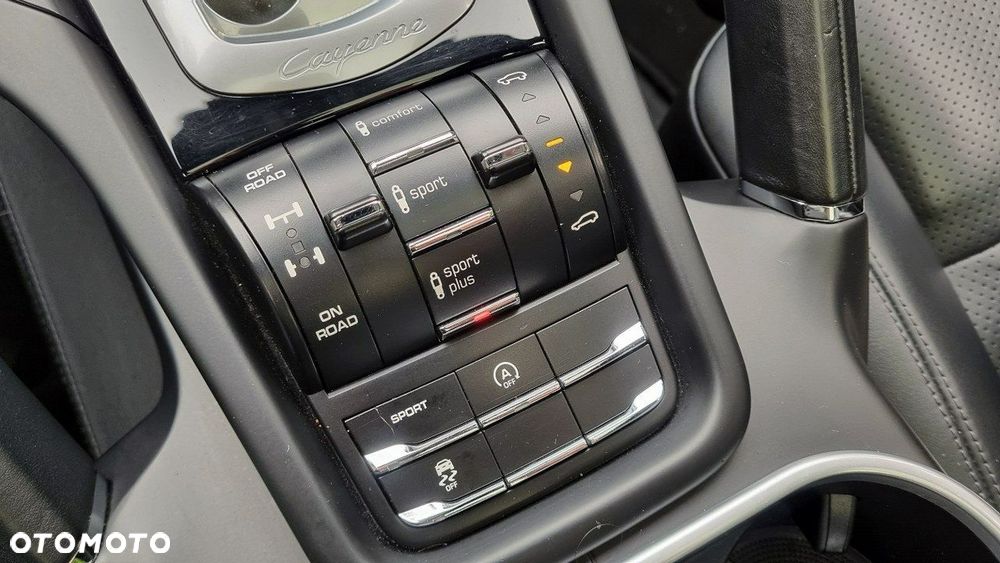 Porsche Cayenne - 17