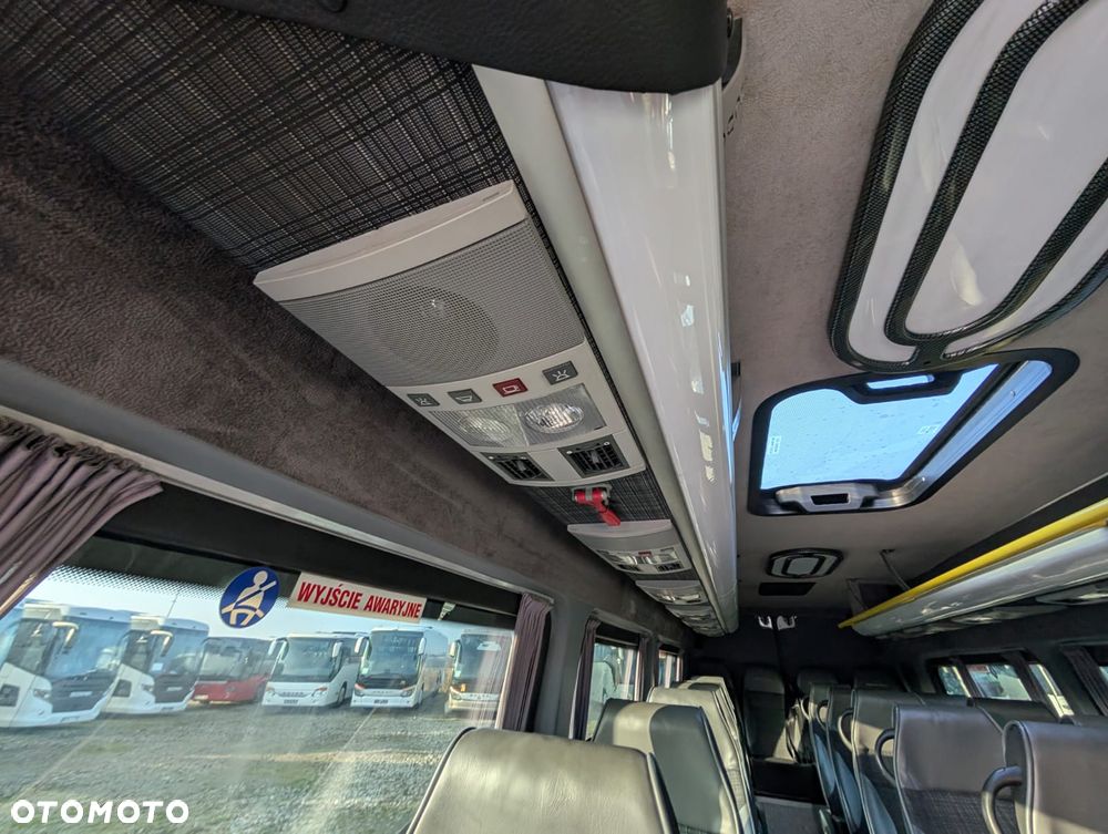 Mercedes-Benz Sprinter 519 - 17
