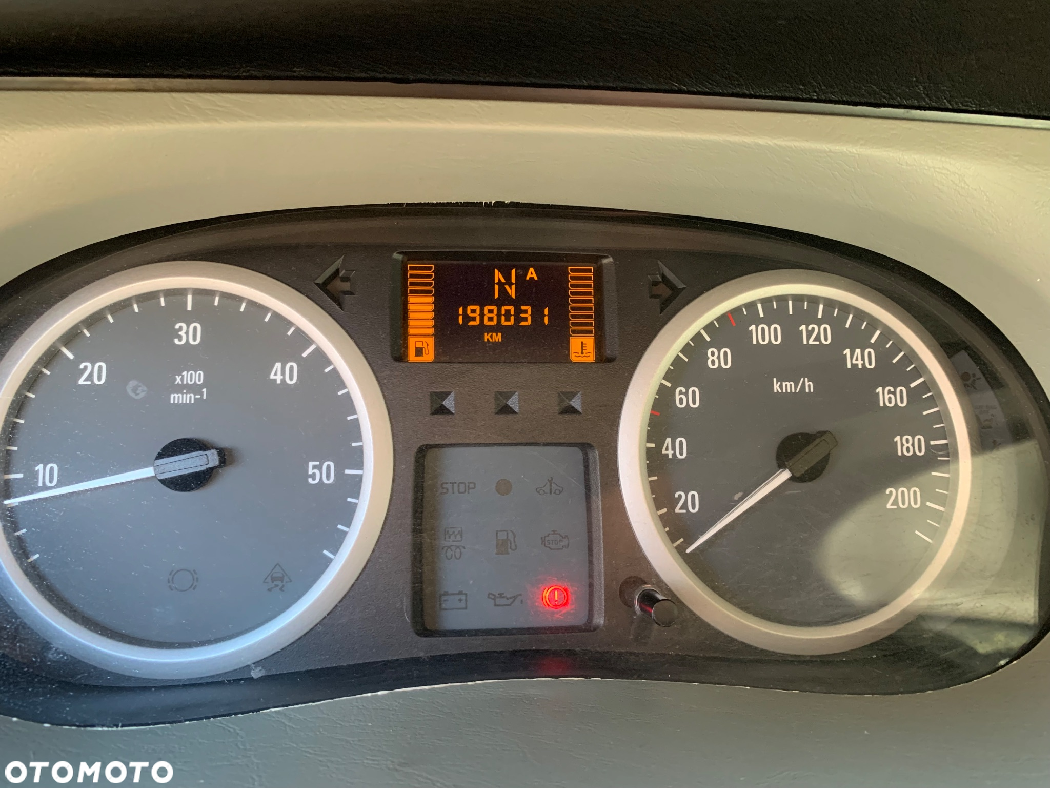 Opel Vivaro - 9