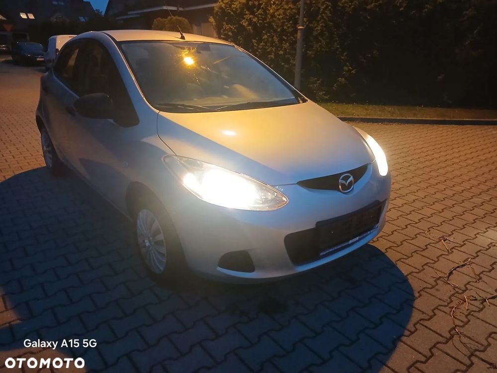 Mazda 2 - 8