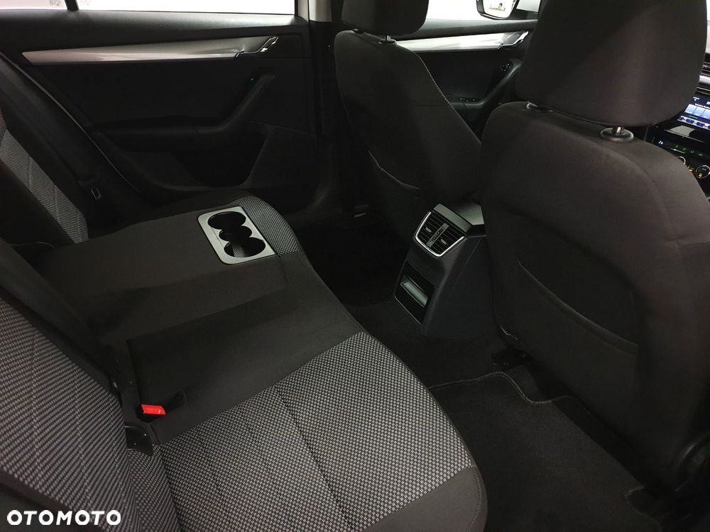 Skoda Octavia 2.0 TDI Style - 40