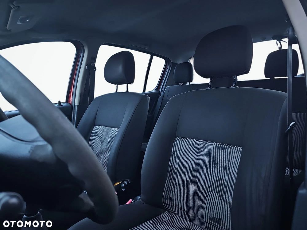 Dacia Sandero 1.5 dCi Ambiance - 19