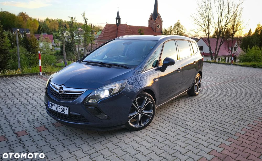 Opel Zafira - 1