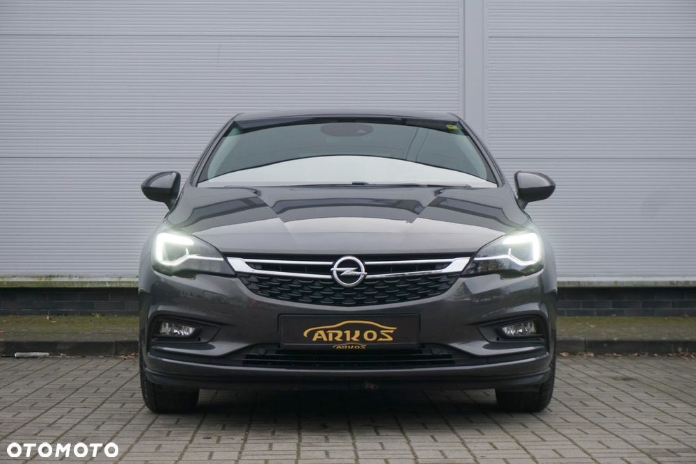 Opel Astra 1.4 Turbo Cosmo - 11