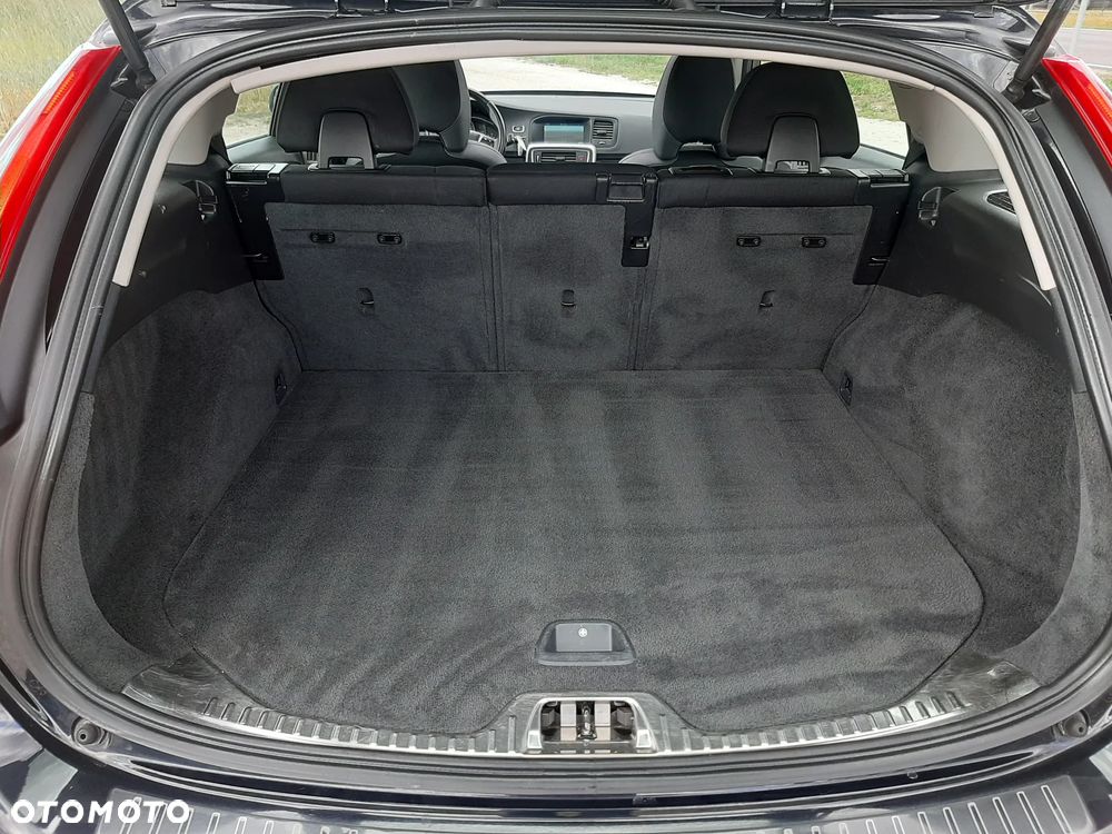 Volvo V60 D2 R-Design Momentum - 27