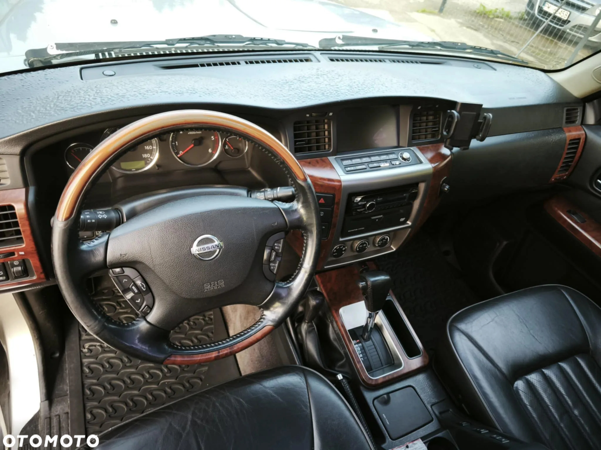 Nissan Patrol - 15