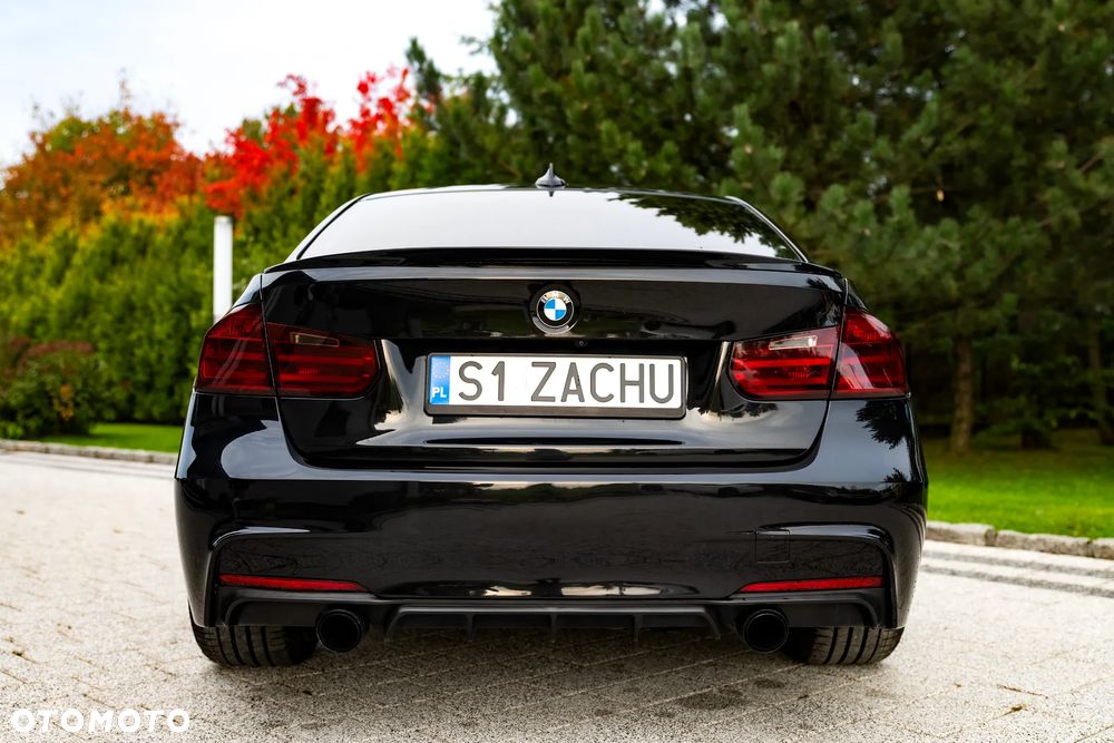 BMW Seria 3 335i xDrive - 9