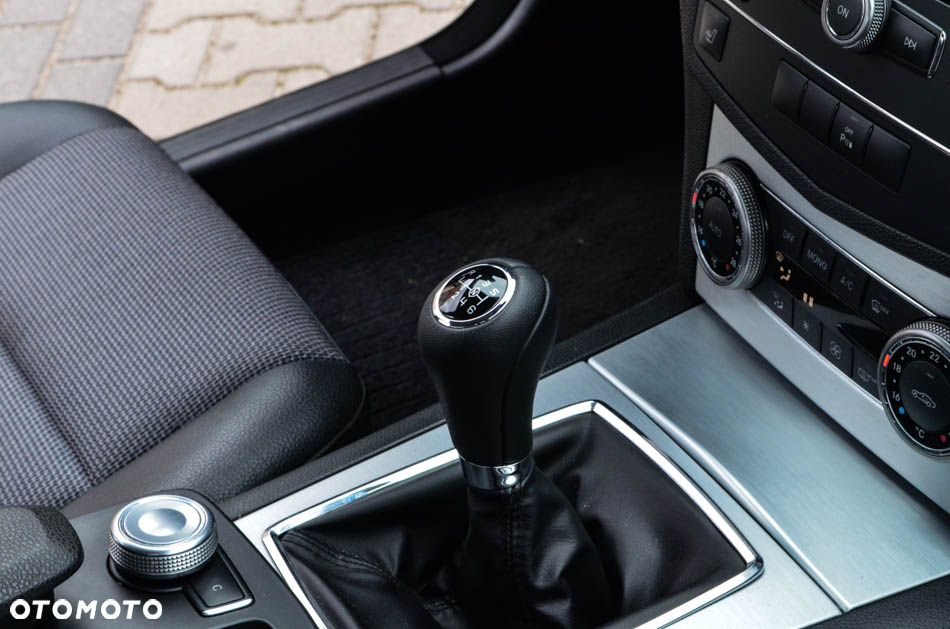 Mercedes-Benz Klasa C 180 Kompressor Elegance - 26