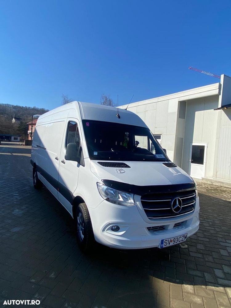 Mercedes-Benz Sprinter - 4