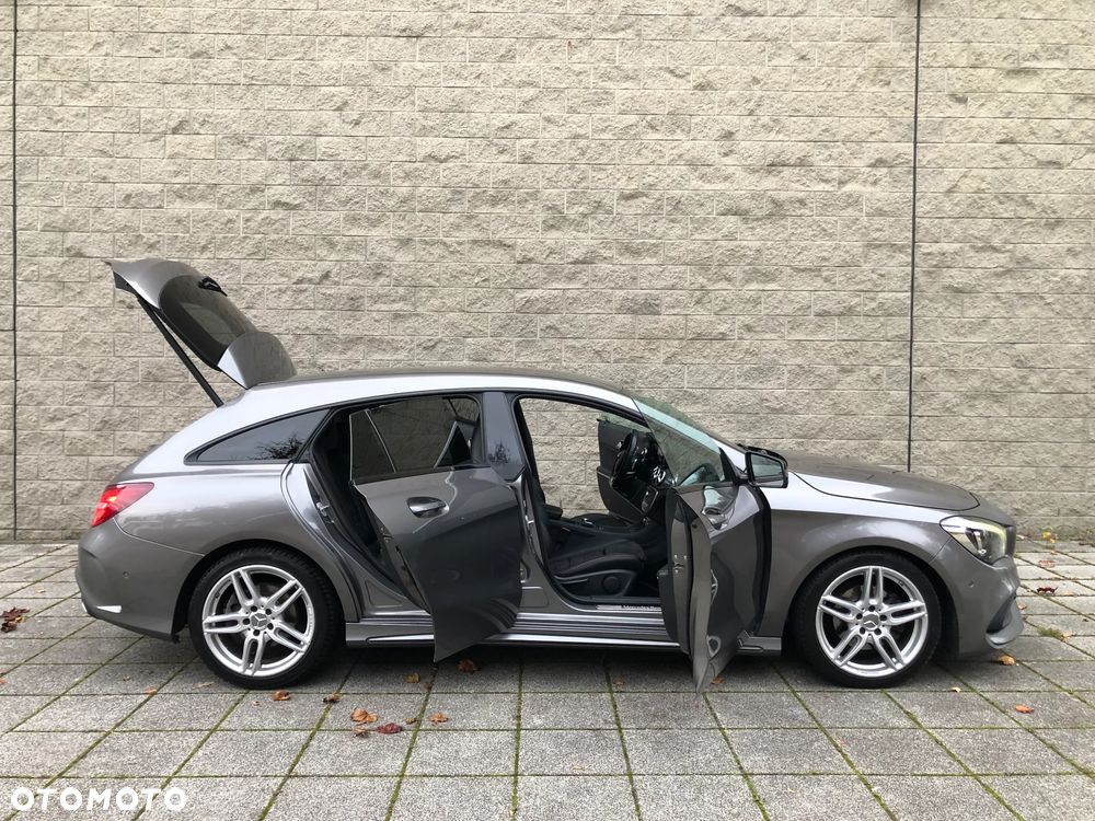 Mercedes-Benz CLA 200 7G-DCT AMG Line - 29