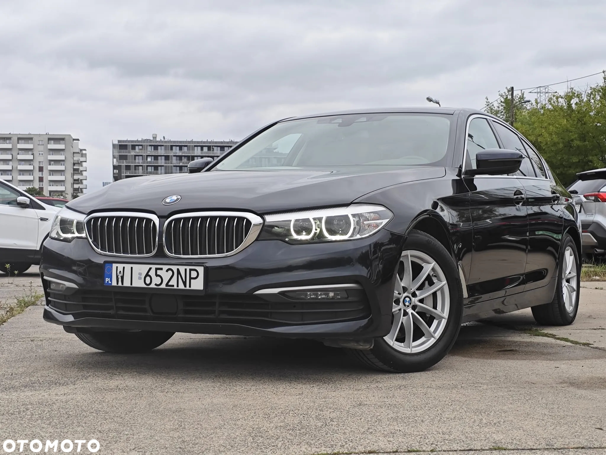 BMW Seria 5 530i GPF xDrive Luxury Line - 3