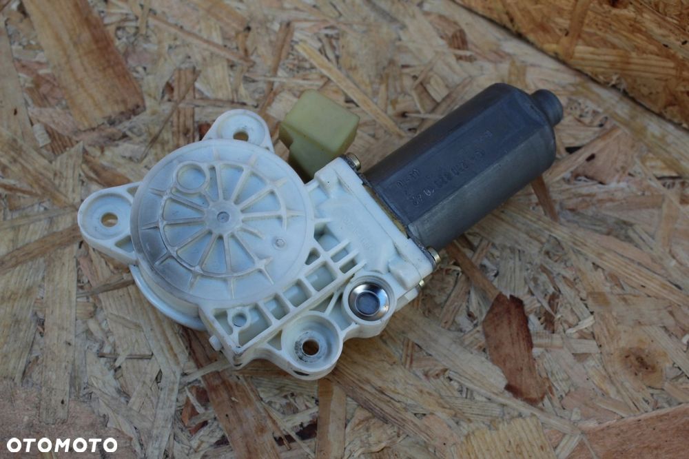 Silniczek szyby Mercedes LEWY w215 2308201042 - 2