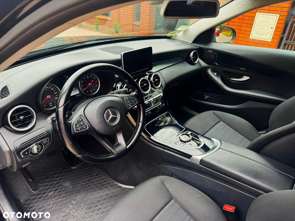 Mercedes-Benz Klasa C 180 7G-TRONIC - 9