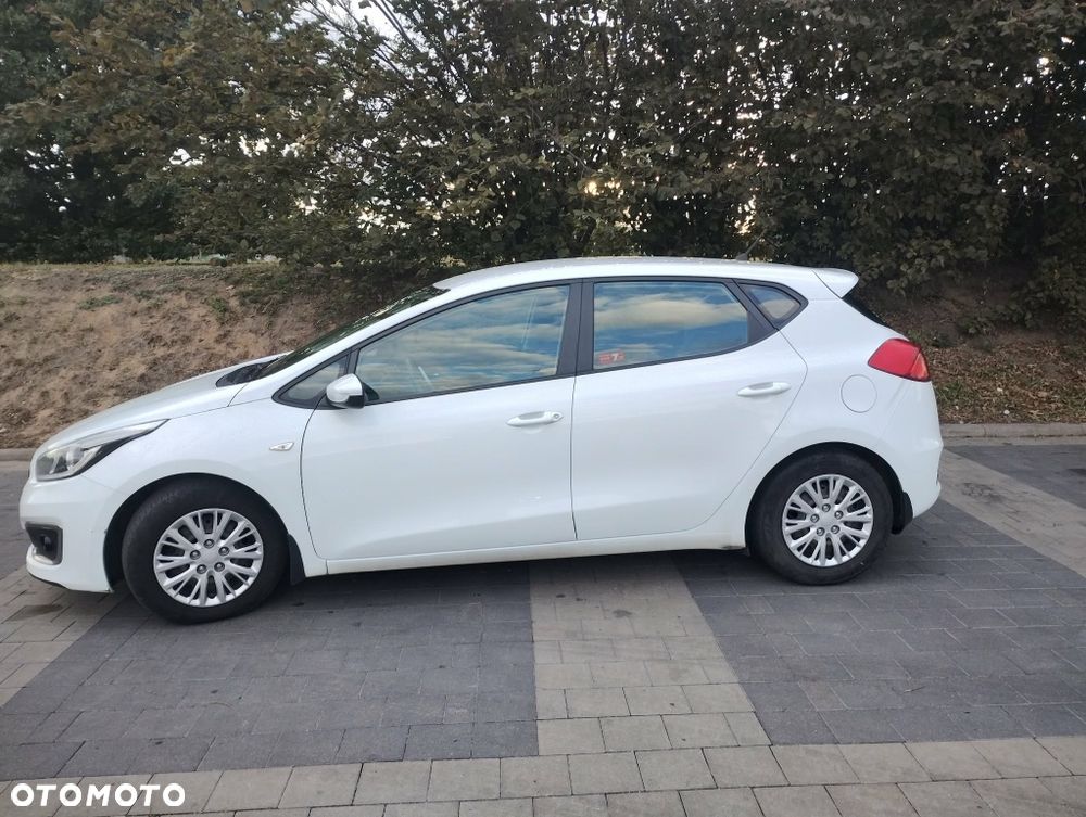 Kia Ceed - 7
