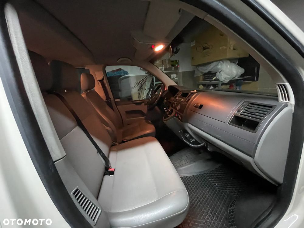 Volkswagen Caravelle L2 - 11