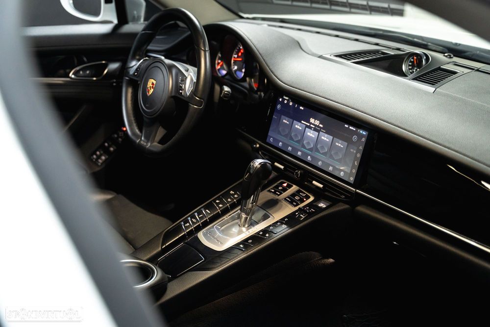 Porsche Panamera Standard - 15