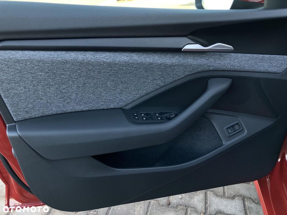 Skoda Superb 2.0 TDI SCR Selection DSG - 13