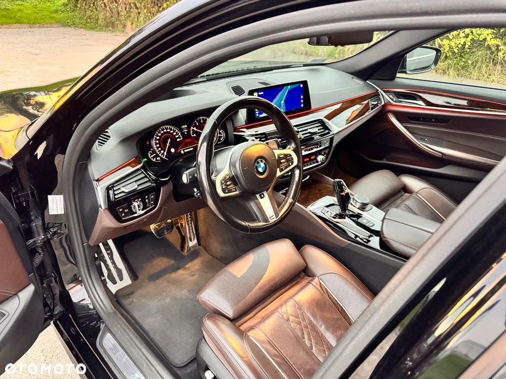 BMW Seria 5 540i xDrive M Sport sport - 14