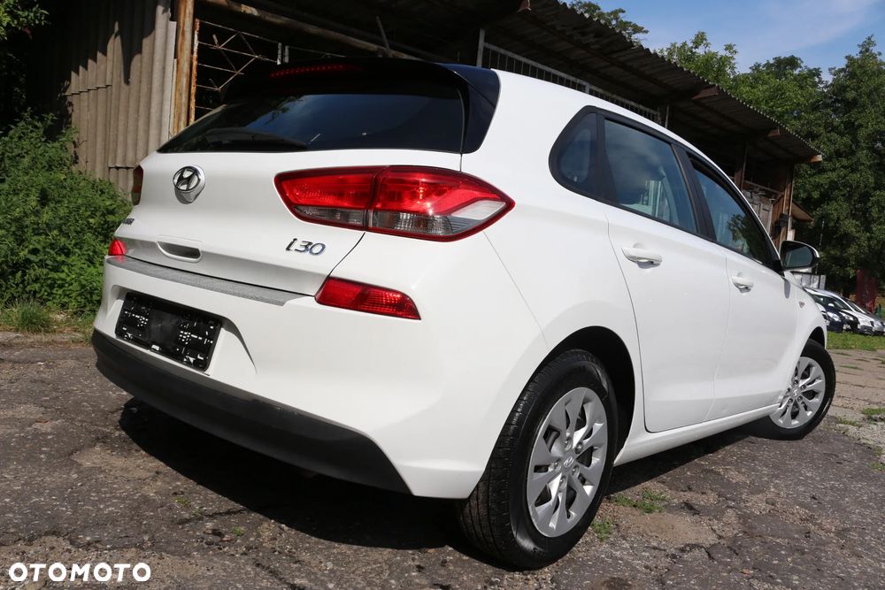 Hyundai i30 blue 1.4 Style - 17