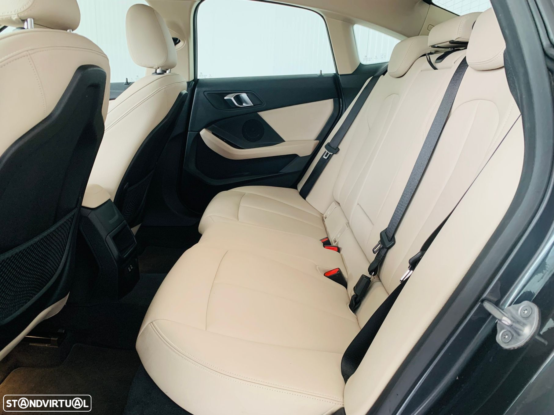 BMW 216 Gran Coupé d Aut. Luxury Line - 34