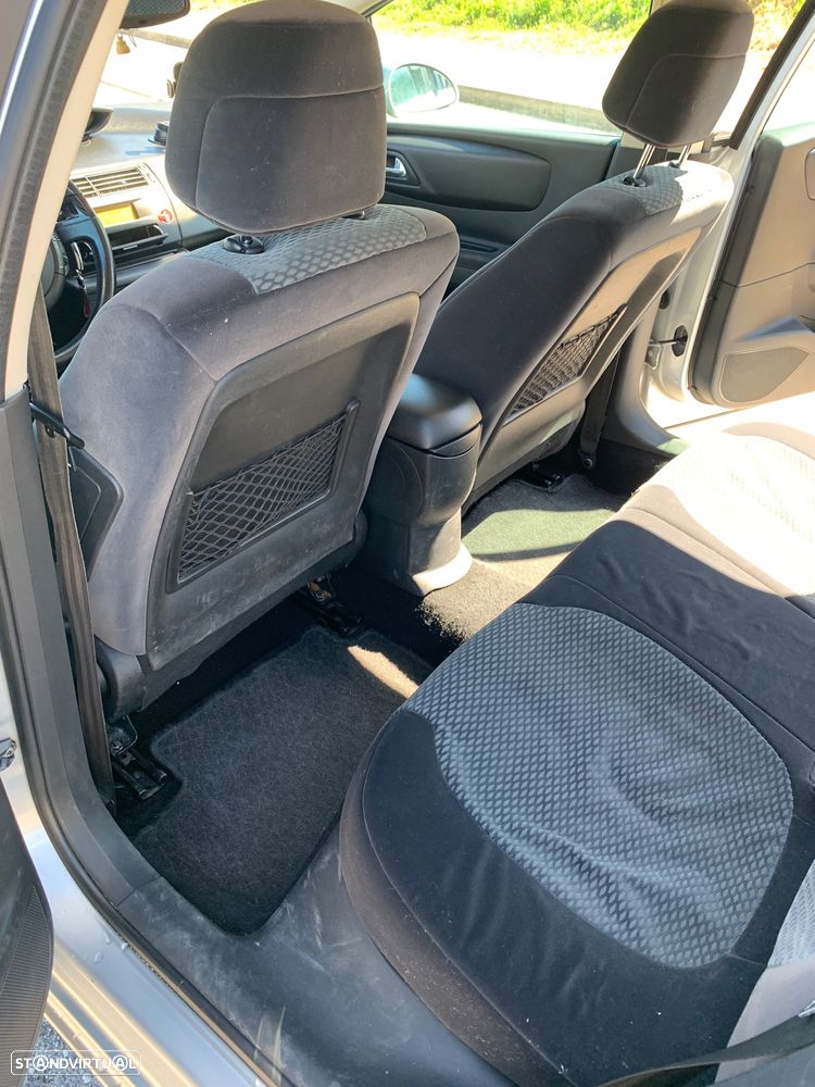 Citroën C4 1.6 HDi FAP EGS6 Exclusive - 6