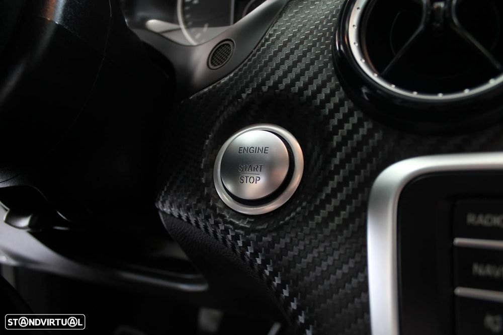 Mercedes-Benz GLA 180 d - 15