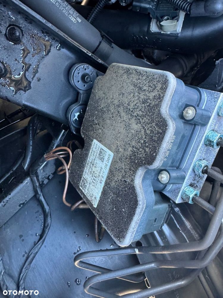 Audi A4 B9 A5 2,0 TFSI pompa ABS 8W0907379AK - 1