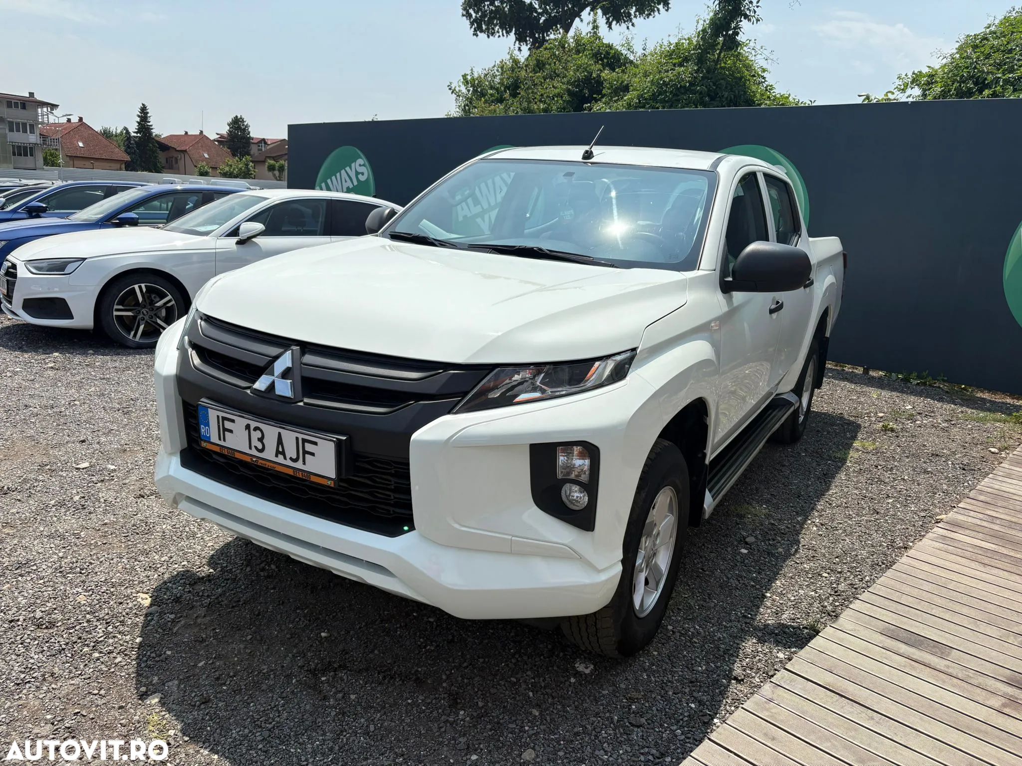 Mitsubishi L200 Double Cab 2.2 DI-D M/T Instyle - 1