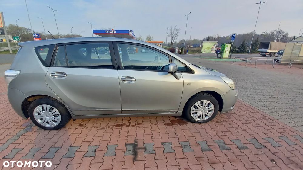 Toyota Verso 1.8 Premium EU5 7os - 6