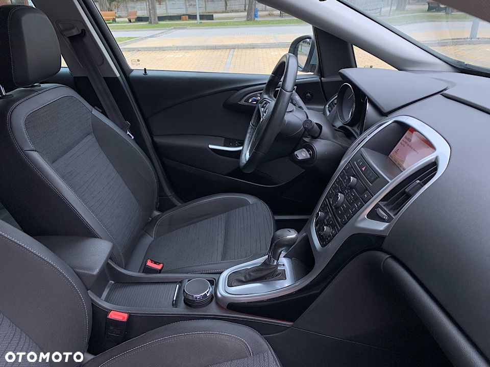Opel Astra - 32