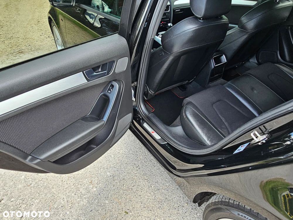 Audi A4 Avant 2.0 TDI DPF S line Sportpaket (plus) - 19