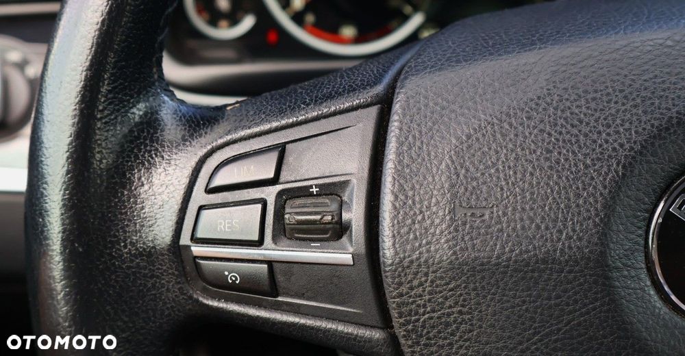 BMW Seria 5 - 23