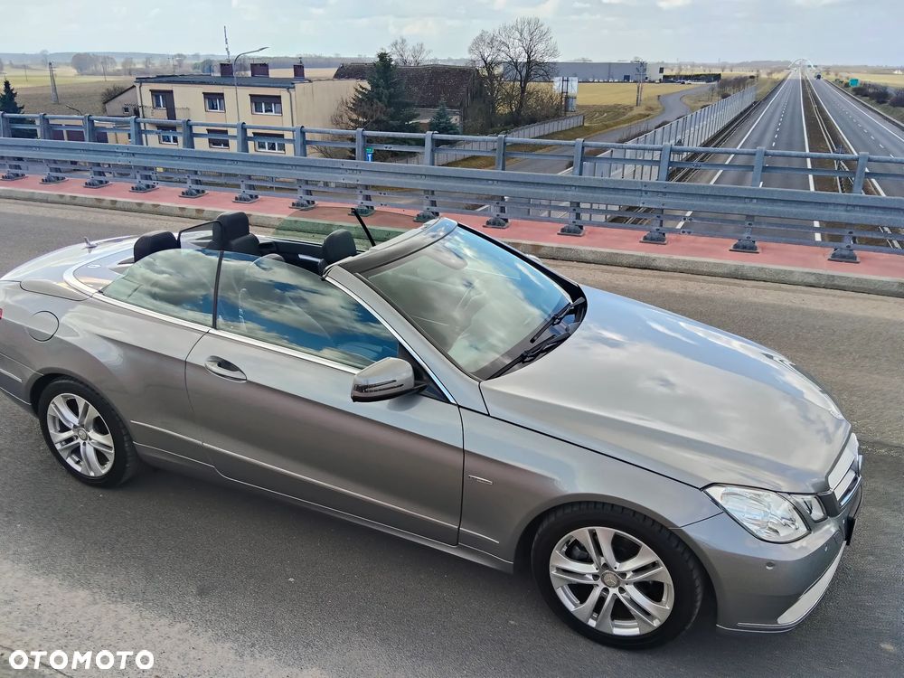 Mercedes-Benz Klasa E 220 CDI DPF BlueEFFICIENCY Automatik Avantgarde - 4