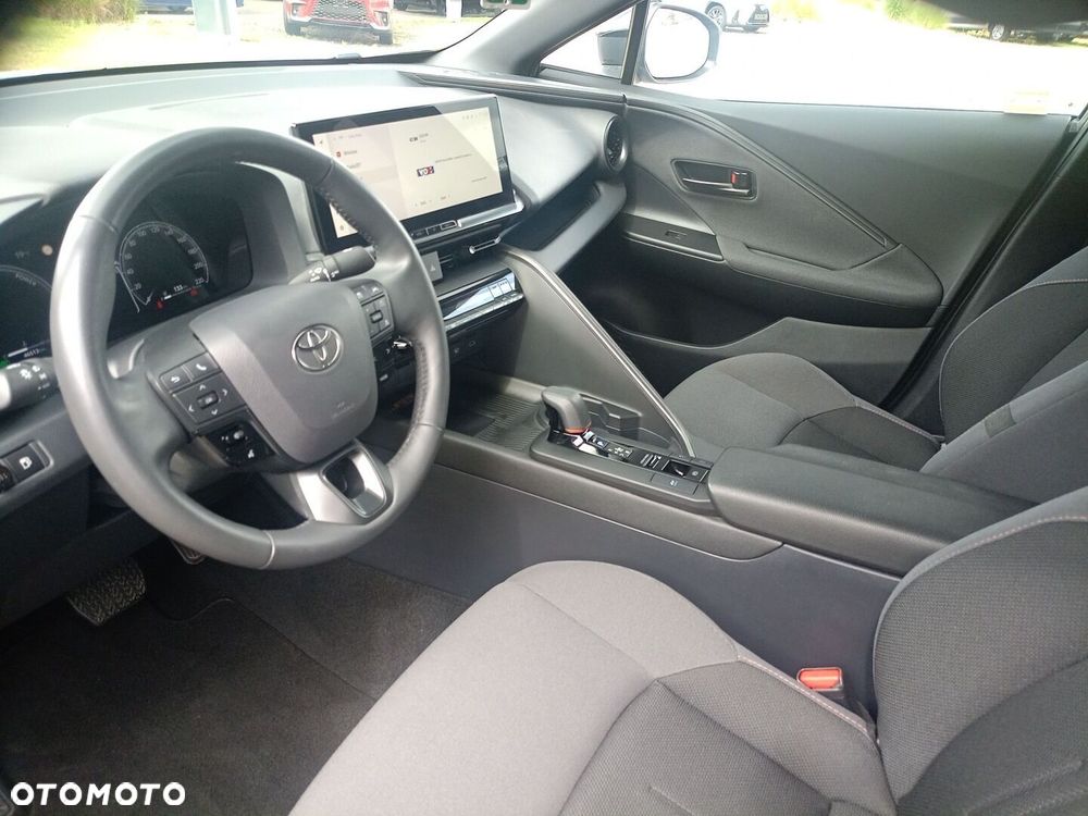 Toyota C-HR - 11