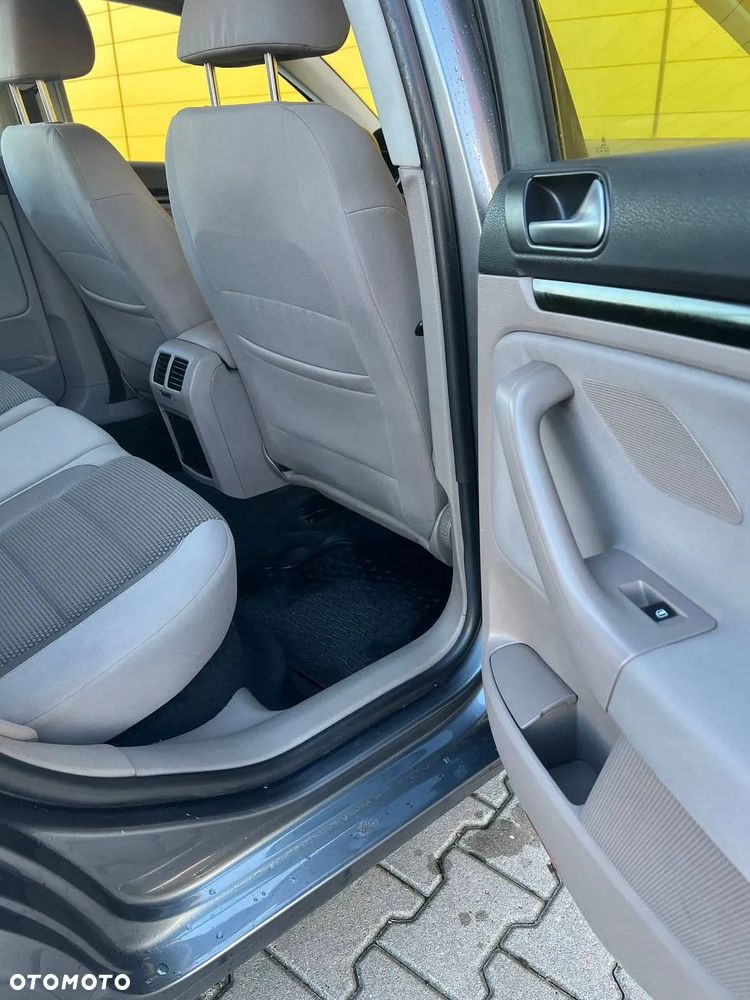 Volkswagen Golf VI 1.6 TDI Comfortline - 13