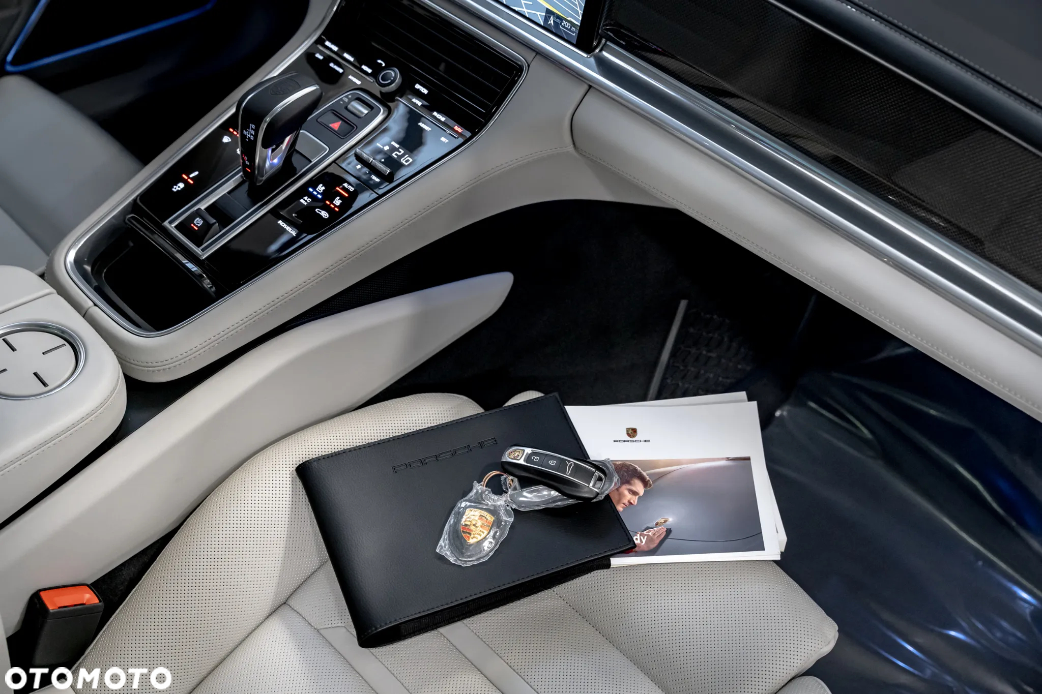 Porsche Panamera - 41