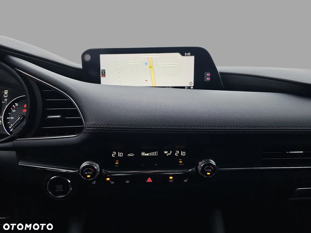 Mazda 3 2.0 mHEV Hikari - 18