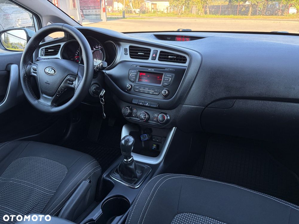 Kia Ceed 1.4 CVVT - 18