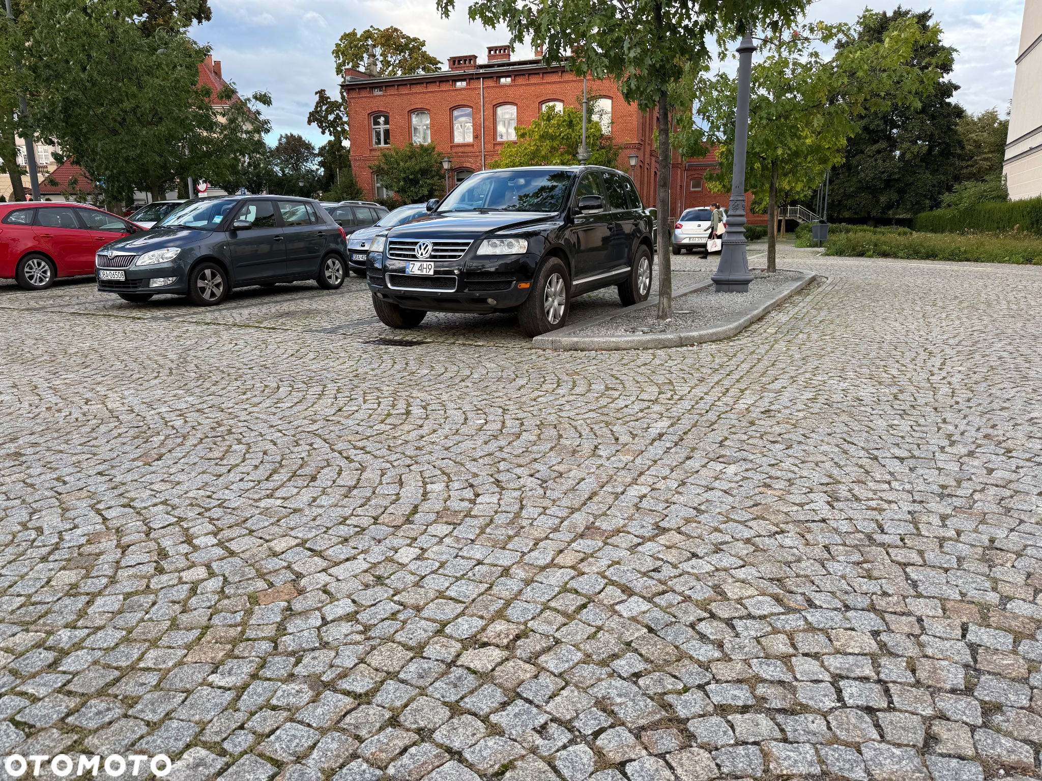 Volkswagen Touareg 4.2 V8 Automatik Individual - 18