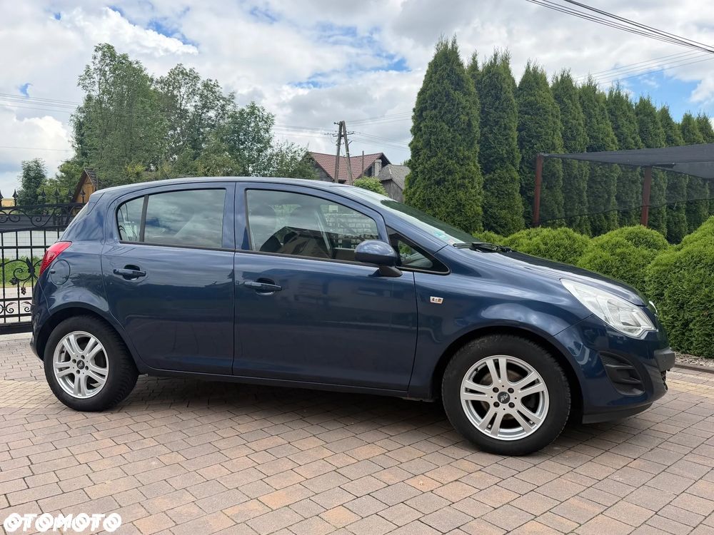 Opel Corsa 1.4 16V Edition - 9