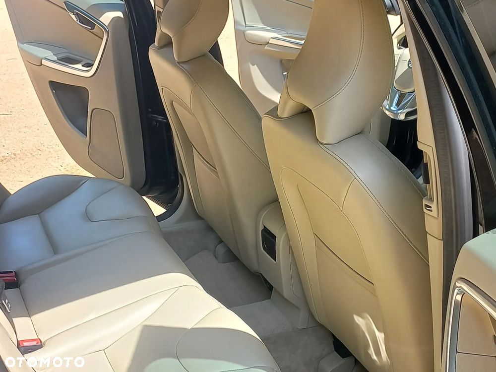 Volvo XC 60 D3 Drive-E Momentum - 15