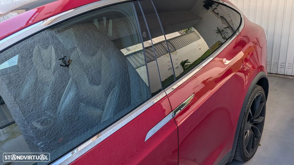 Tesla Model X 100 kWh Long Range Plus AWD - 11