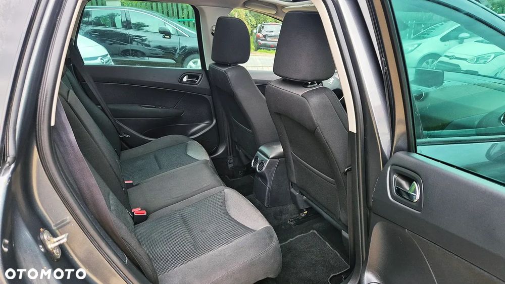 Peugeot 308 1.6 Premium Plus - 35