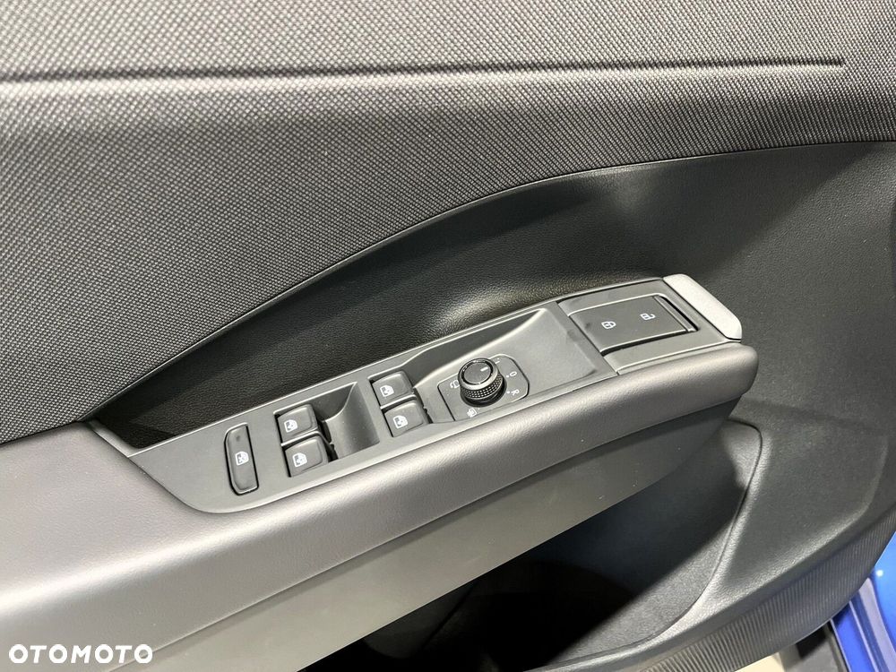 Volkswagen T-Roc 1.5 eTSI Life DSG - 12
