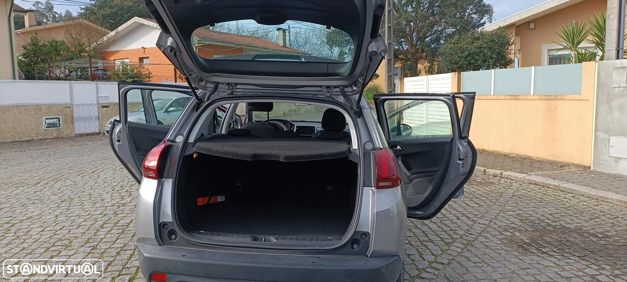 Peugeot 2008 1.2 PureTech Active - 3